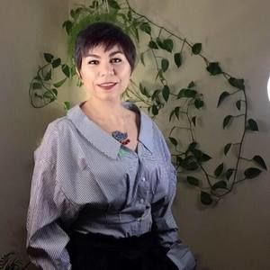 Meet your Posher, Katayoun